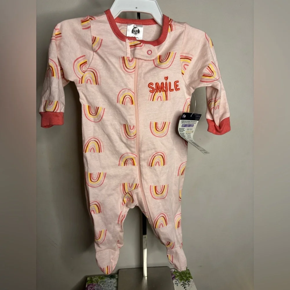 Gerber Sleep and Play Pink Rainbow Size Newborn 0-3 Months NWT